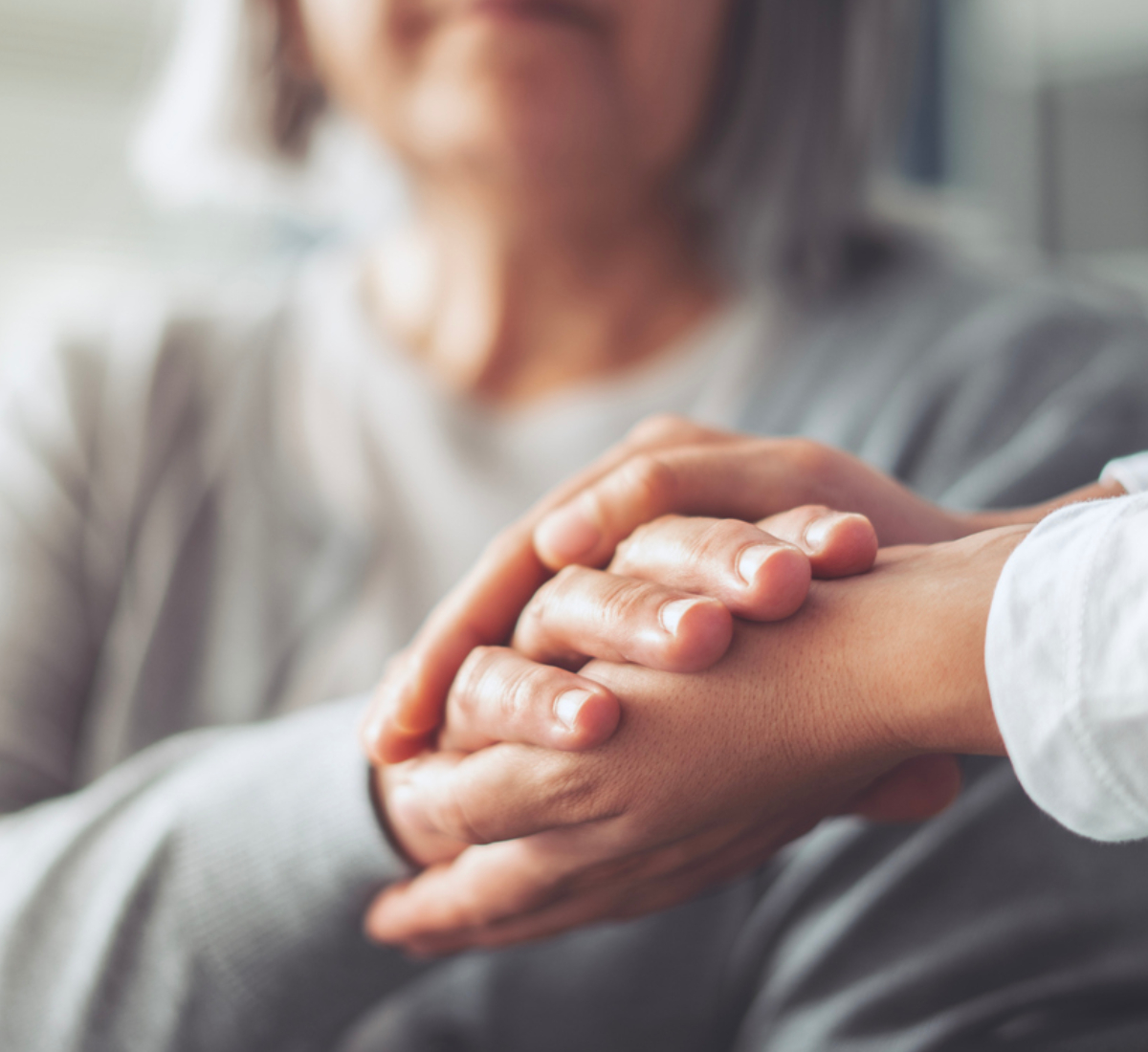 Nurse express soulagement de la douleur 01 (1)